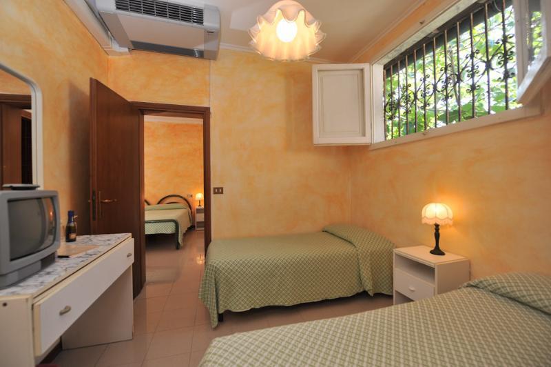 Hotel La Pineta Al Mare Forte dei Marmi Extérieur photo
