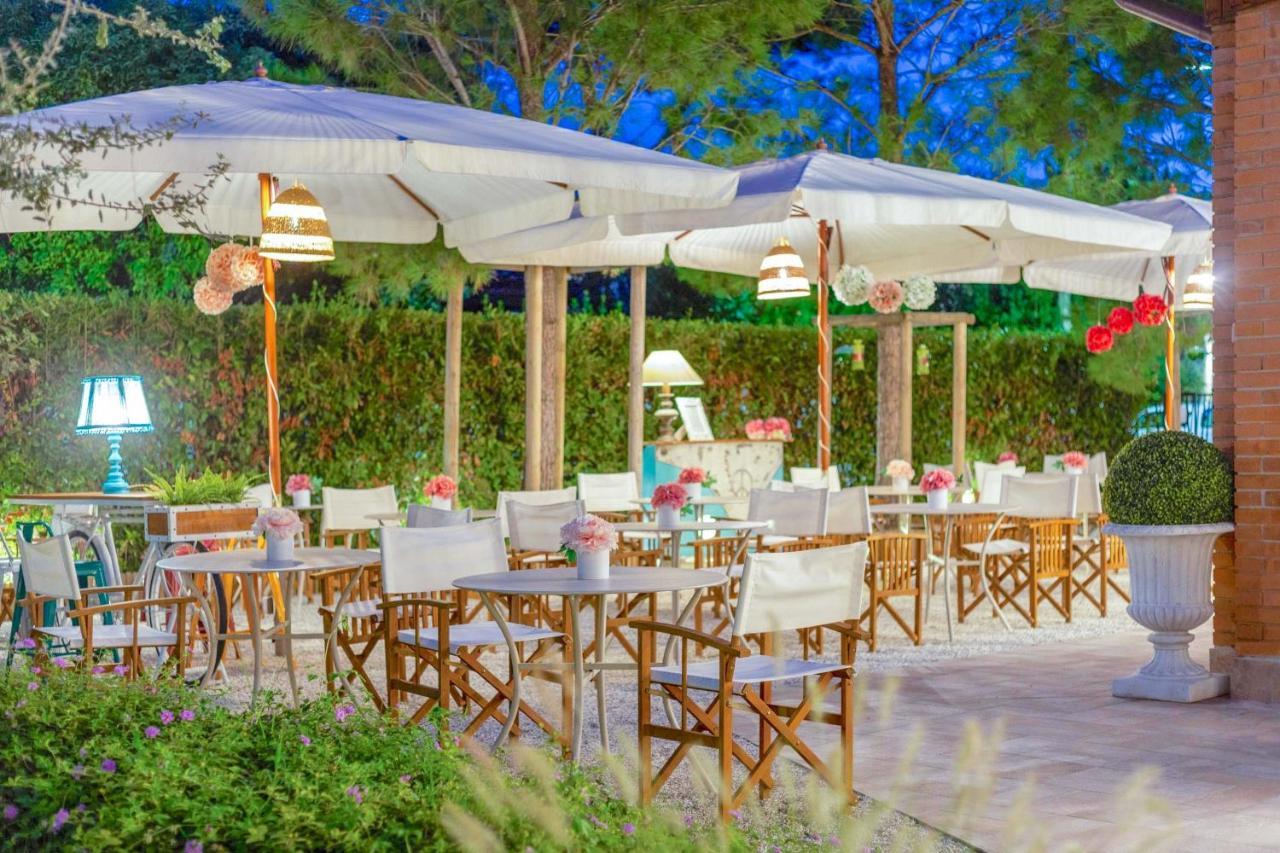 Hotel La Pineta Al Mare Forte dei Marmi Extérieur photo