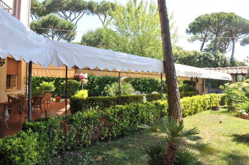 Hotel La Pineta Al Mare Forte dei Marmi Extérieur photo